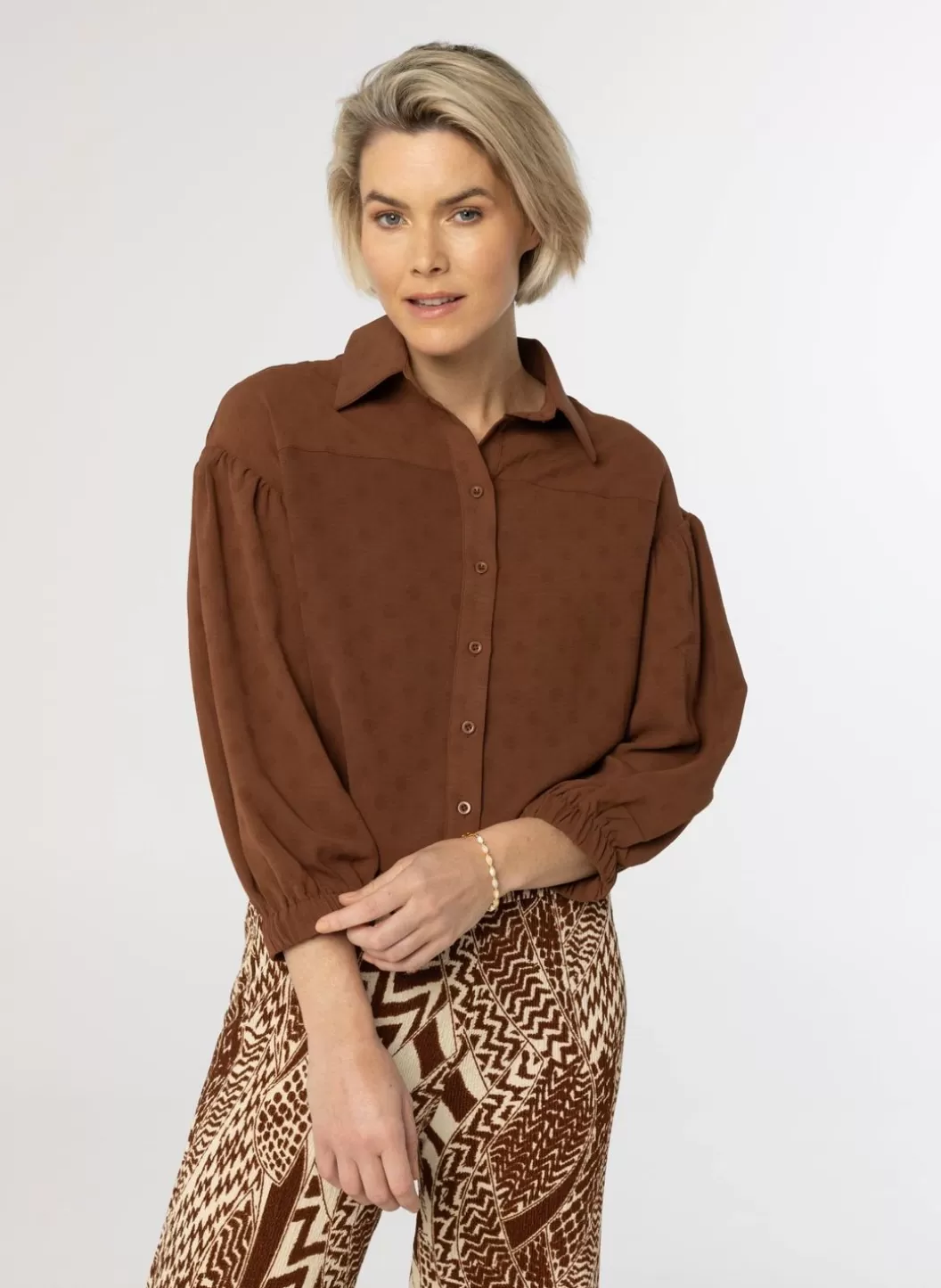 Blouses-Norah E Blouse Bruin