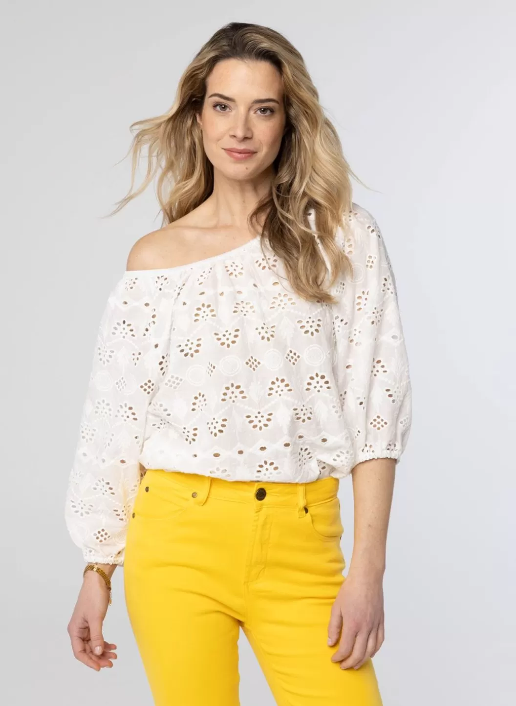 Blouses-Norah Off White Blouse Wit