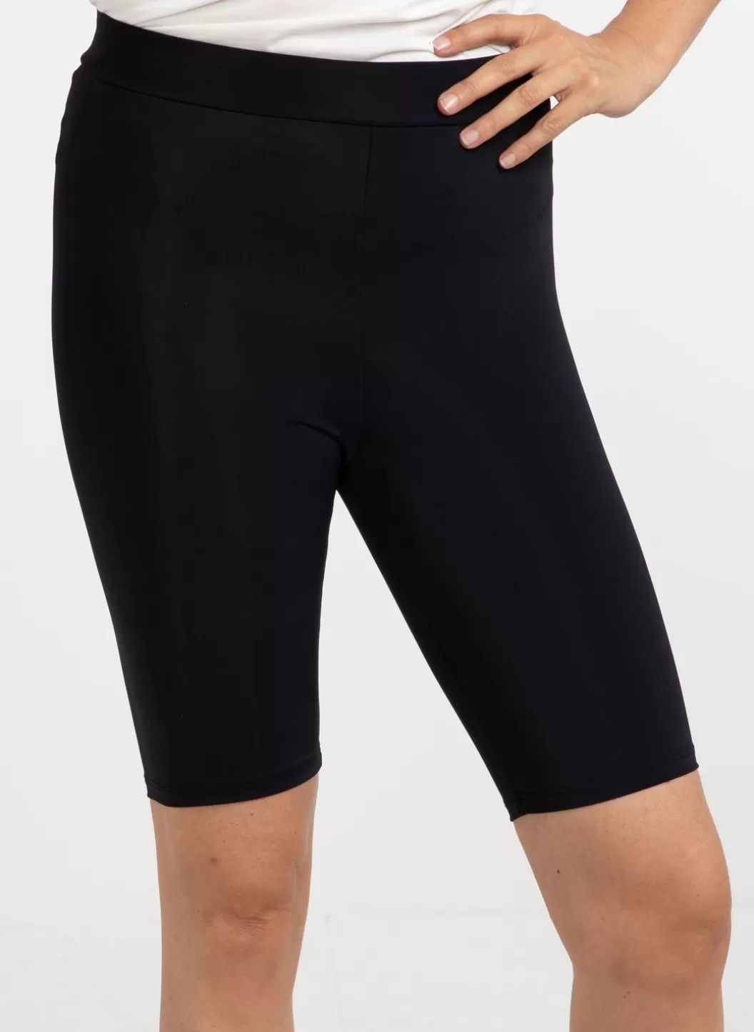 Broeken & Leggings-Norah Short Zwart