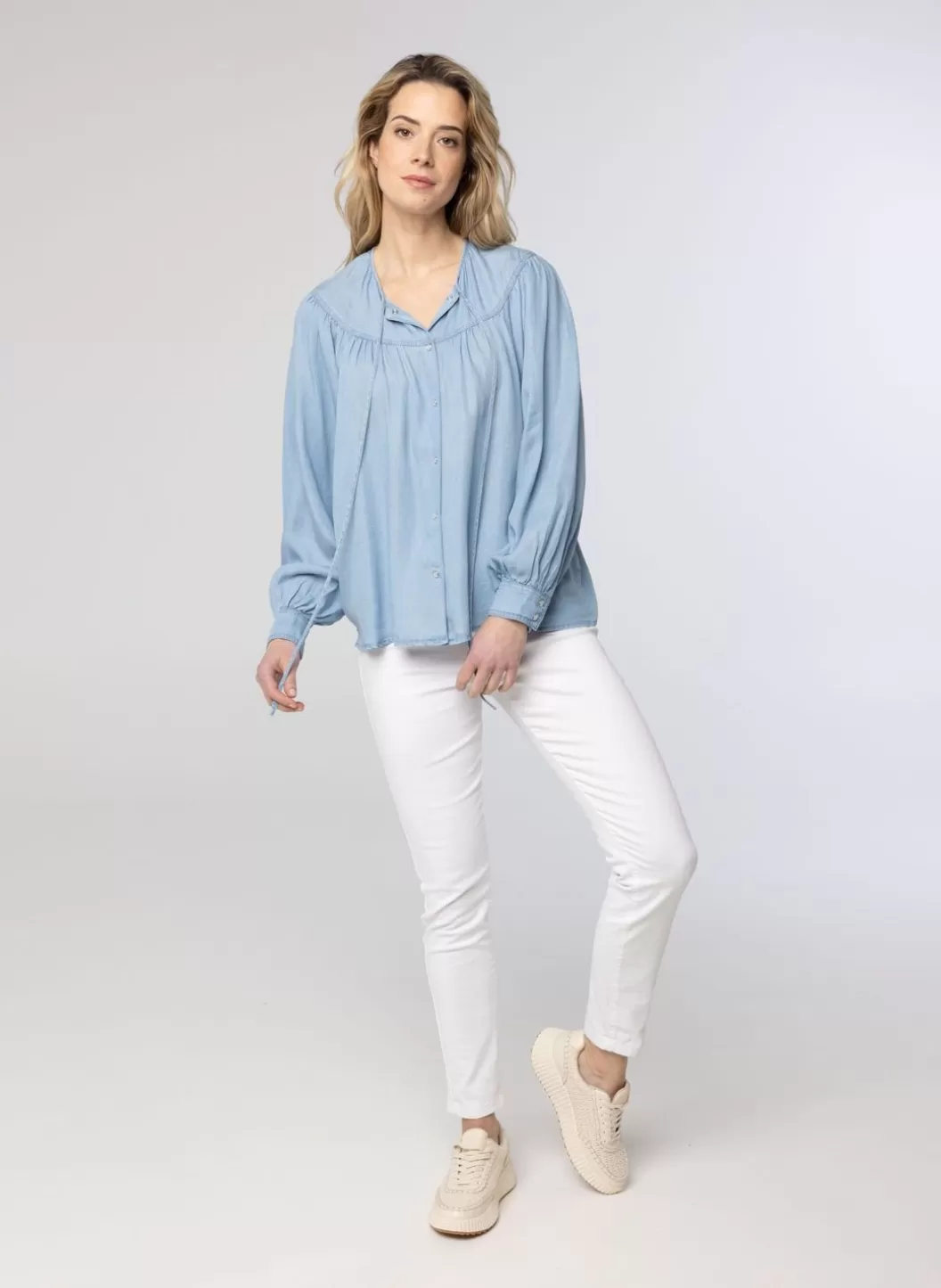 Blouses-Norah Spijkerblouse Blauw